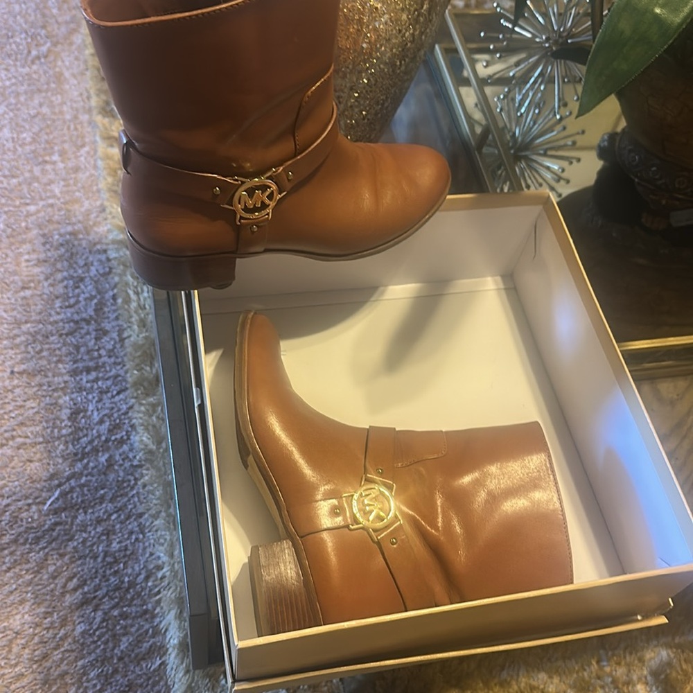 Michael Kors - Picture 4 of 6